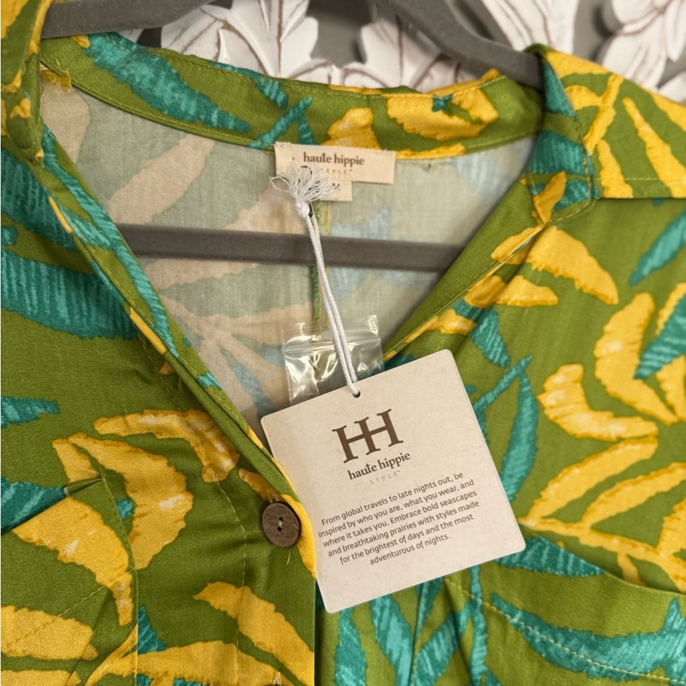 NWT Haute Hippie Green & Yellow Blouse π΄ Resort Luxe Print Top |Blogger Favorite - Picture 6 of 7